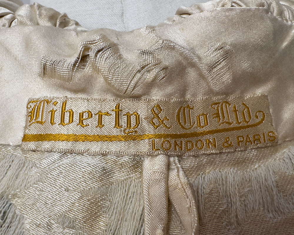 Liberty Opera Cape